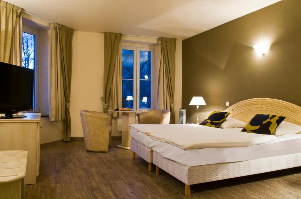 Hotel Grenier Des Grottes Han-sur-Lesse Camera foto